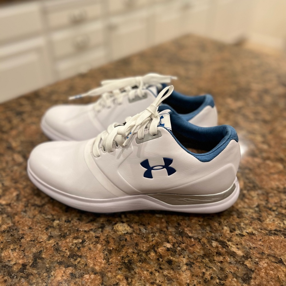 Never worn Under Armour Women’s Golf Shoe